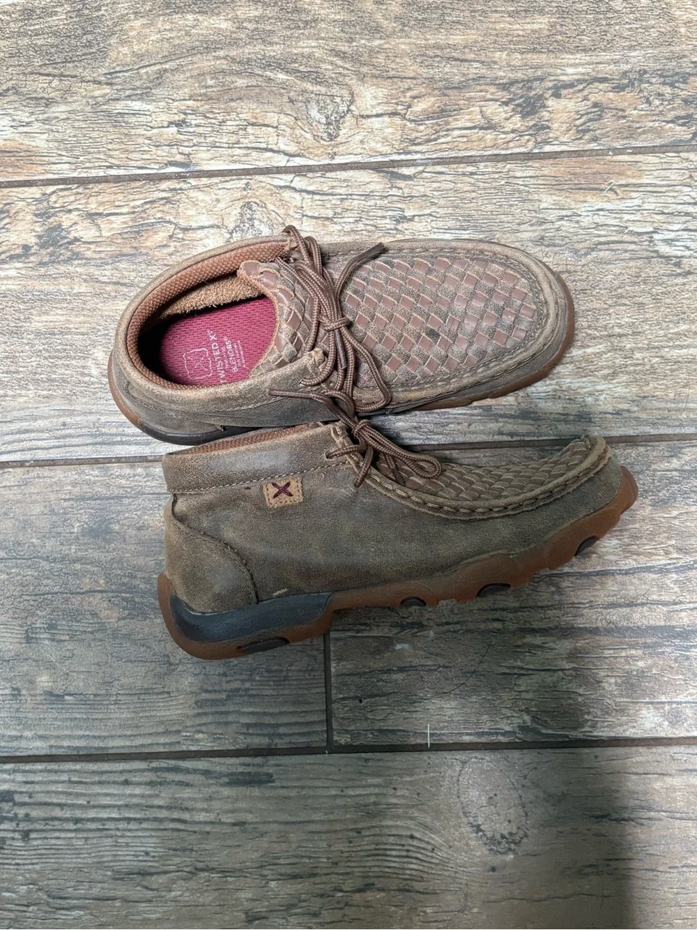 Youth Casual Woven Lace-Up Twisted X Shoes in Brown